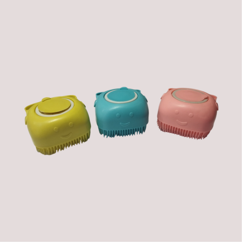 Brosse de lavage à réservoir pour chien et chat, vue 1